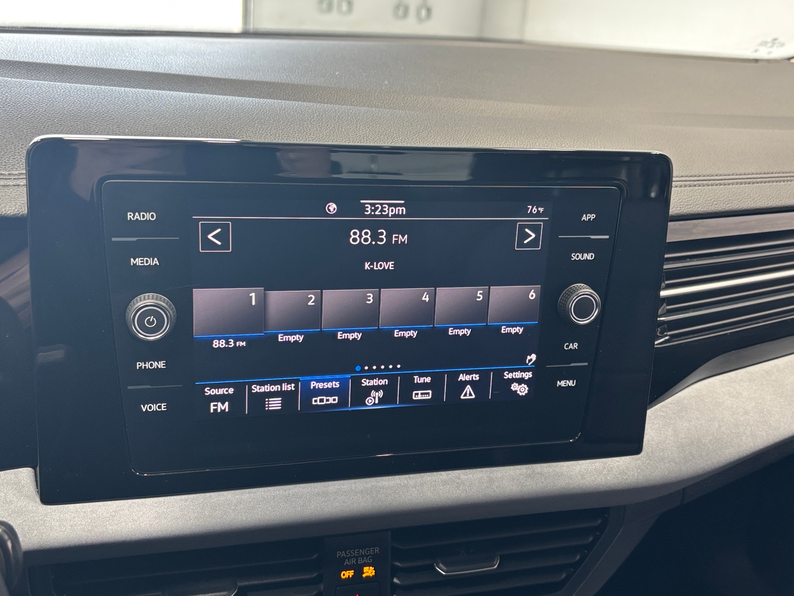 Thumbnail: 2025 Volkswagen Jetta - 3