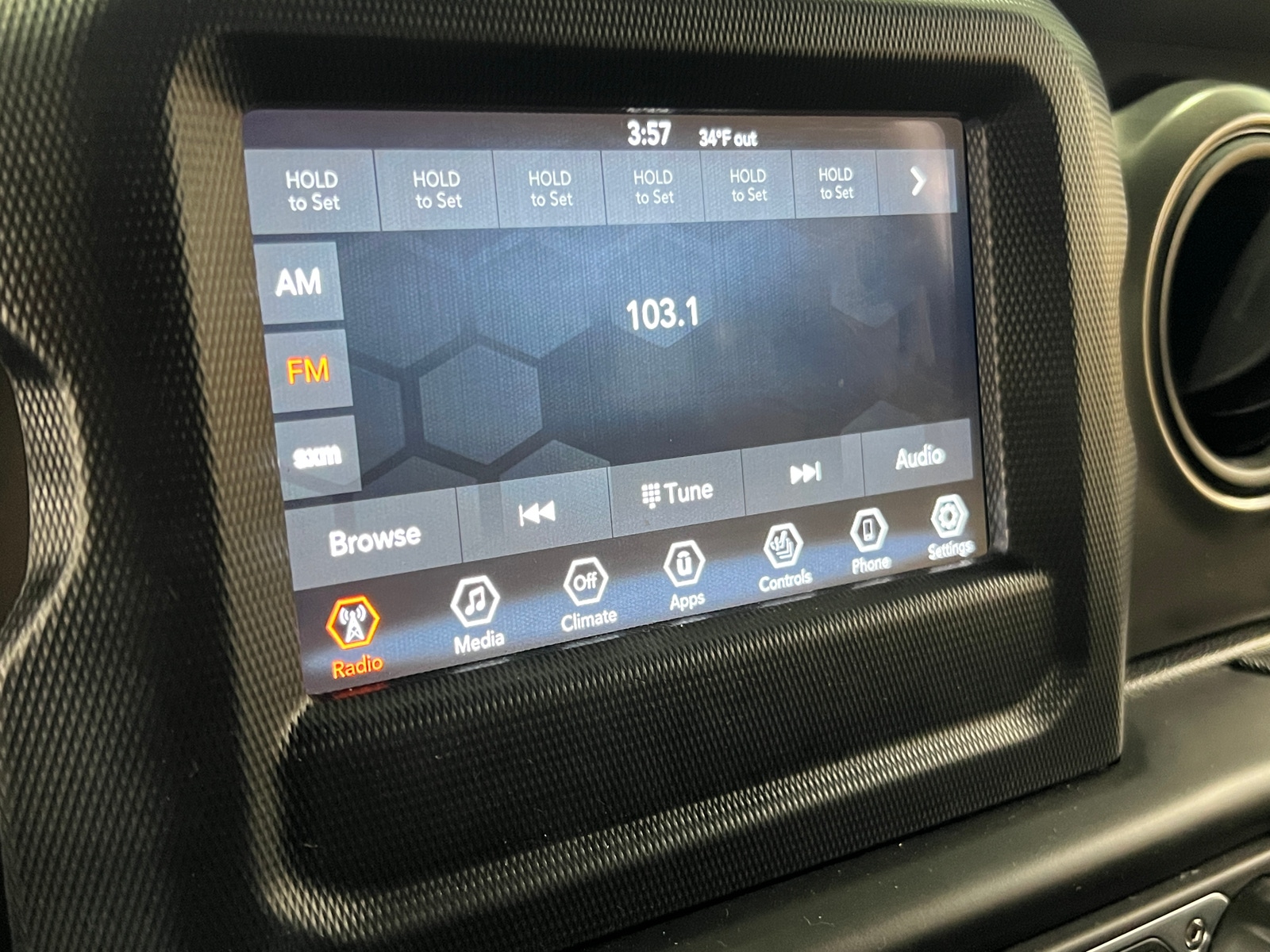 Thumbnail: 2021 Jeep Gladiator - 4