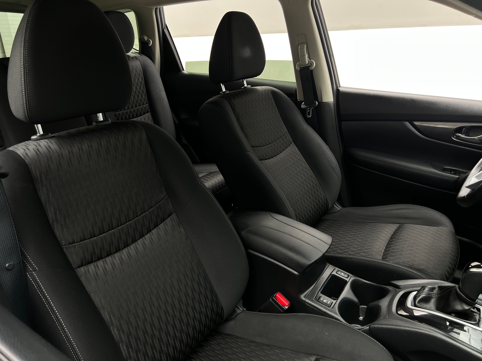 Thumbnail: 2018 Nissan Rogue - 2