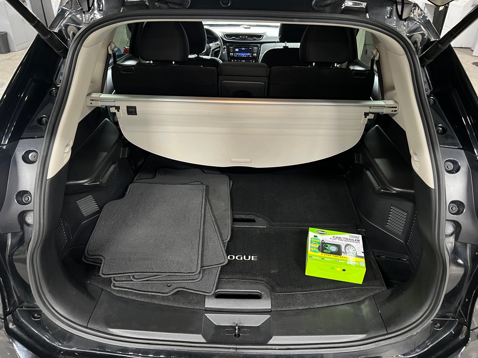 Thumbnail: 2018 Nissan Rogue - 7