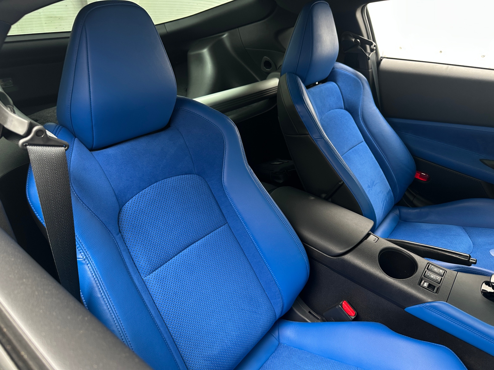 Thumbnail: 2024 Nissan Z - 2