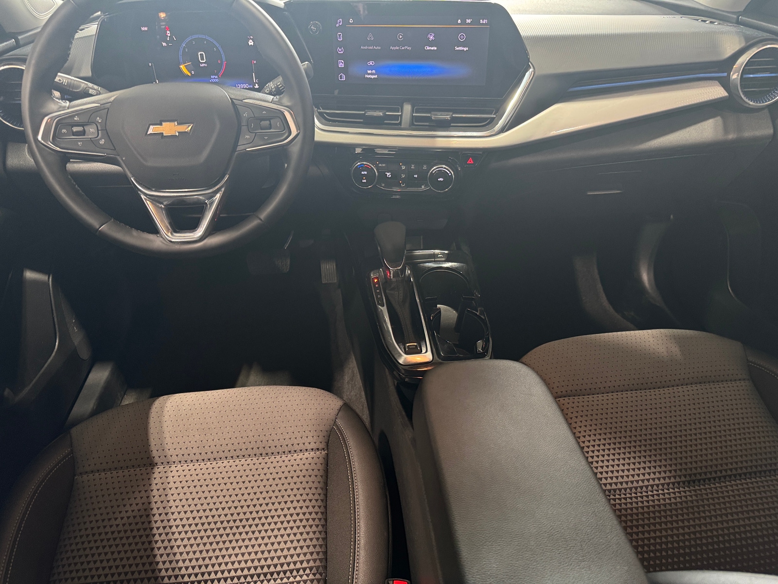 Thumbnail: 2025 Chevrolet Trax - 3