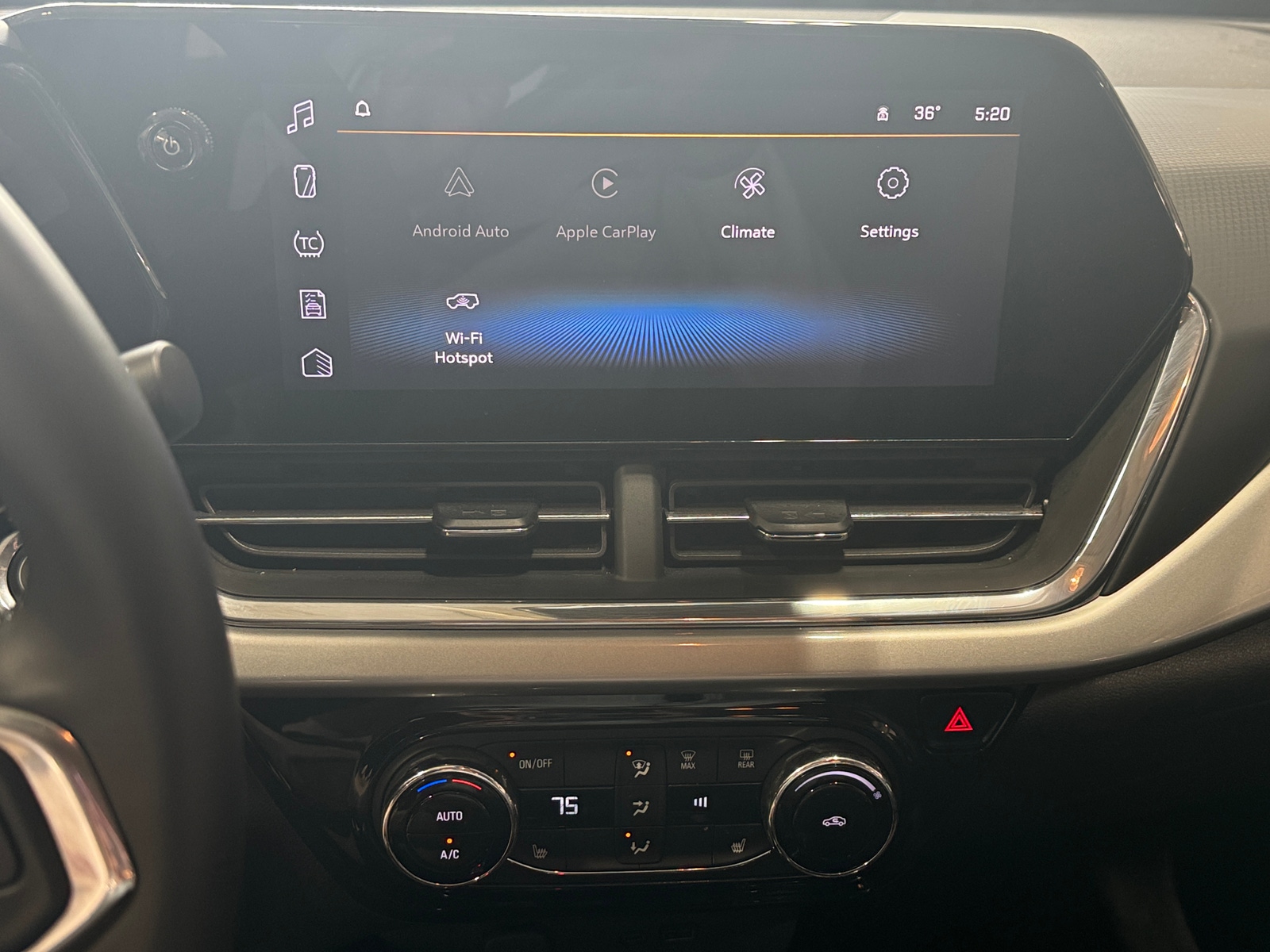 Thumbnail: 2025 Chevrolet Trax - 4