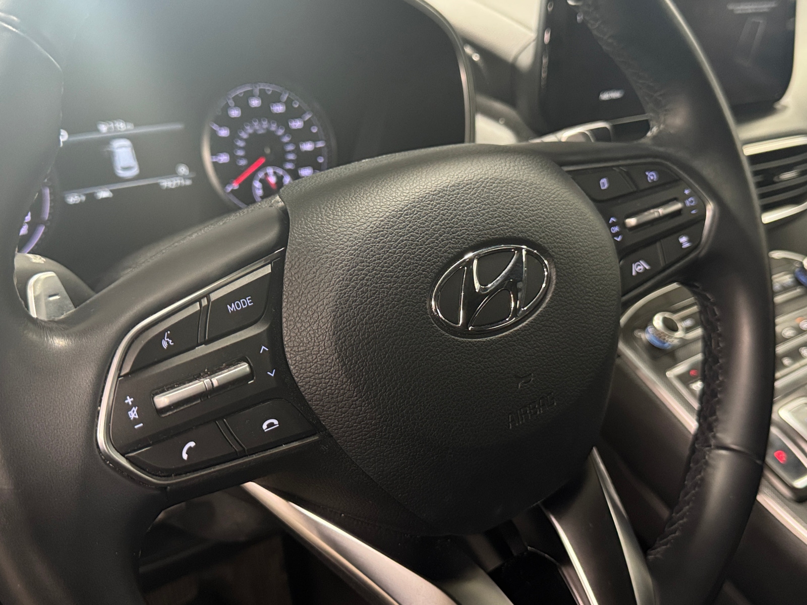 Thumbnail: 2023 Hyundai Santa Fe - 4