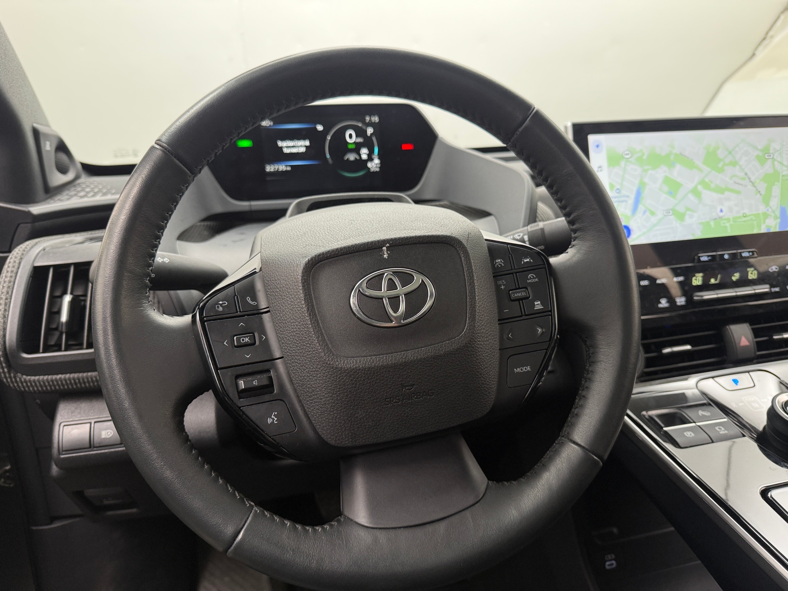 Thumbnail: 2024 Toyota bZ4X - 4