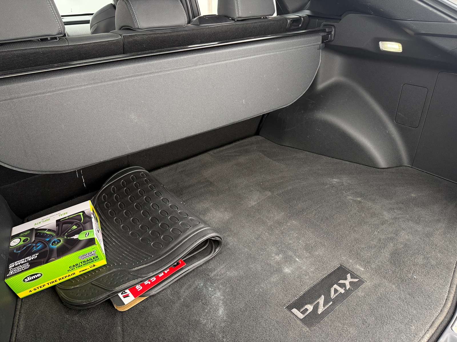 Thumbnail: 2024 Toyota bZ4X - 6