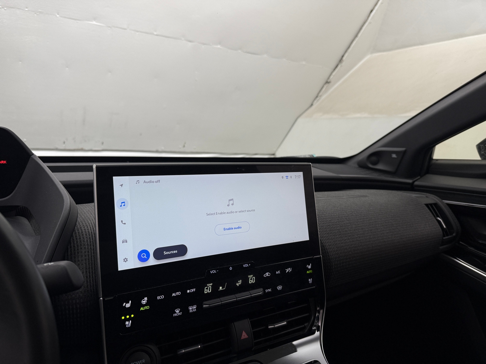 Thumbnail: 2024 Toyota bZ4X - 3