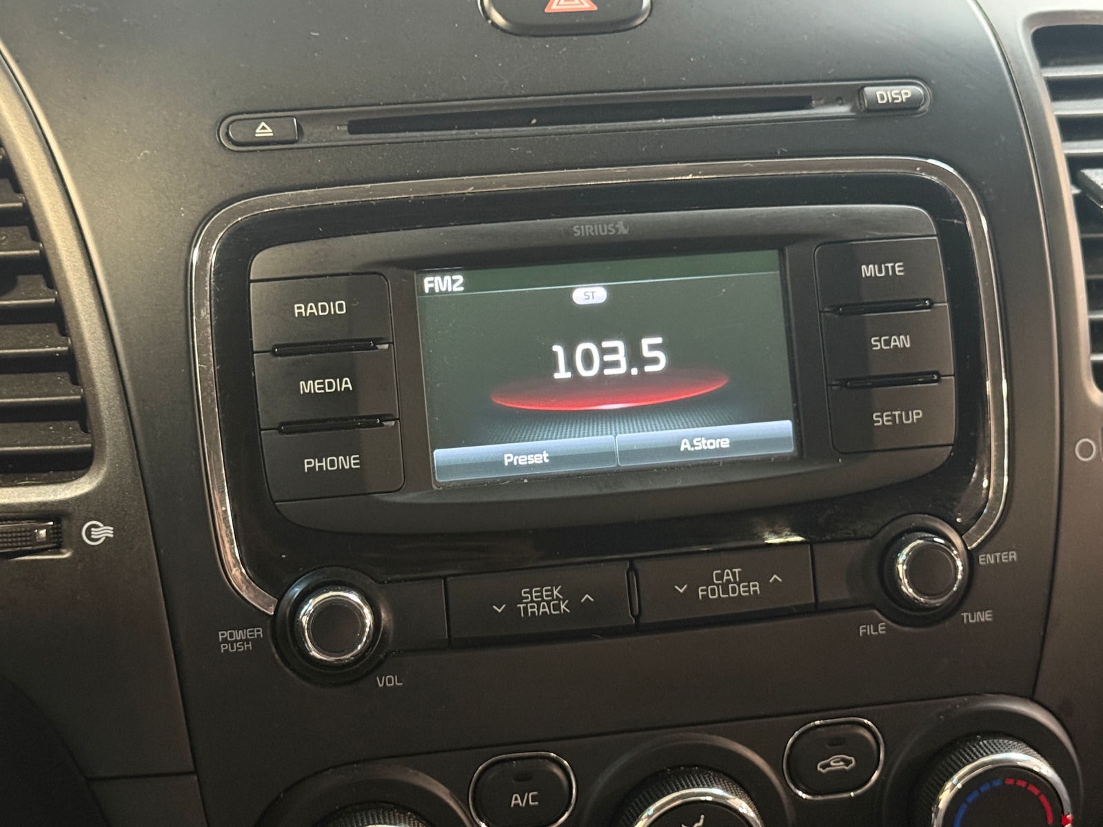 Thumbnail: 2018 Kia Forte - 4