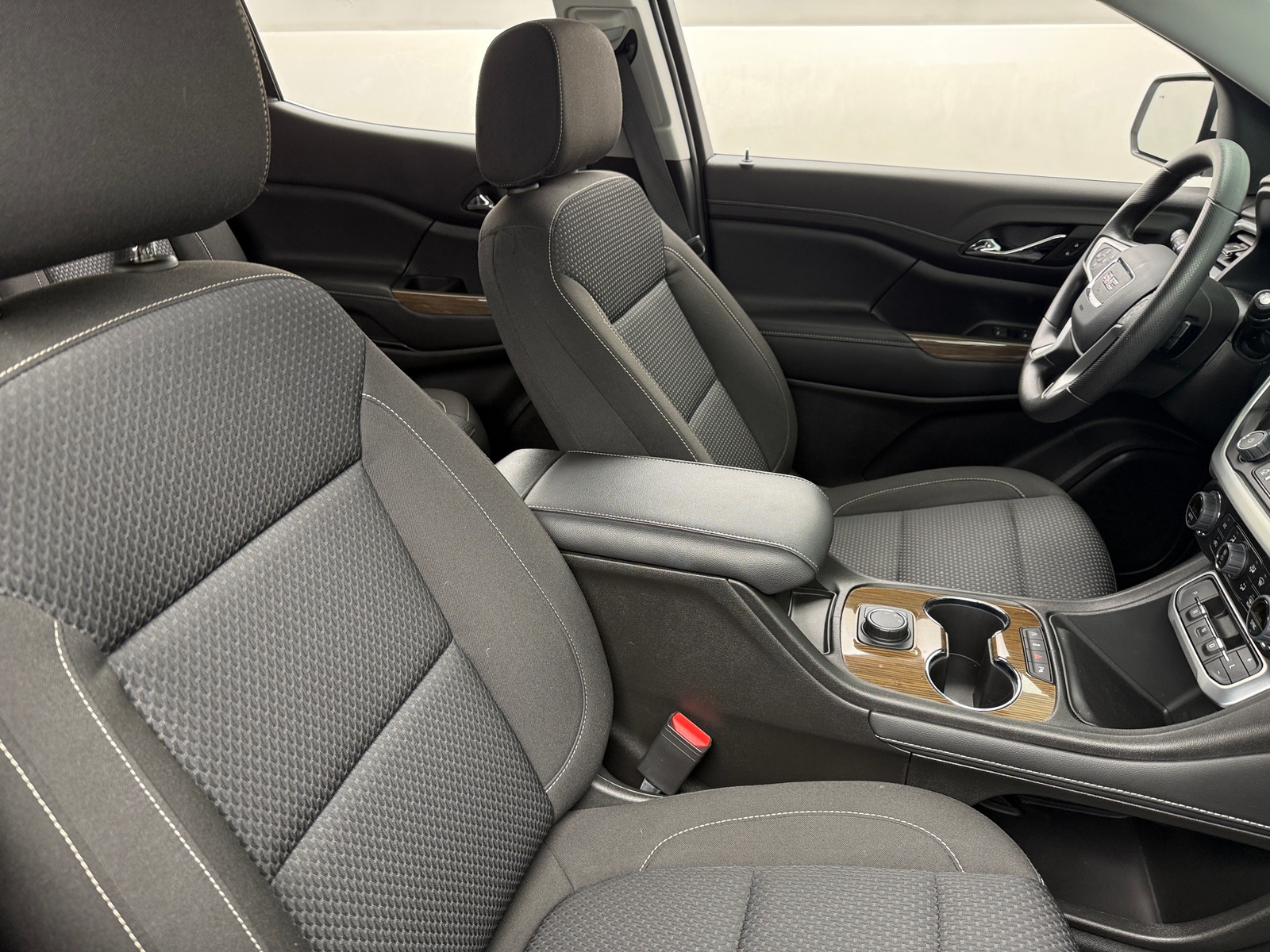 Thumbnail: 2023 GMC Acadia - 2