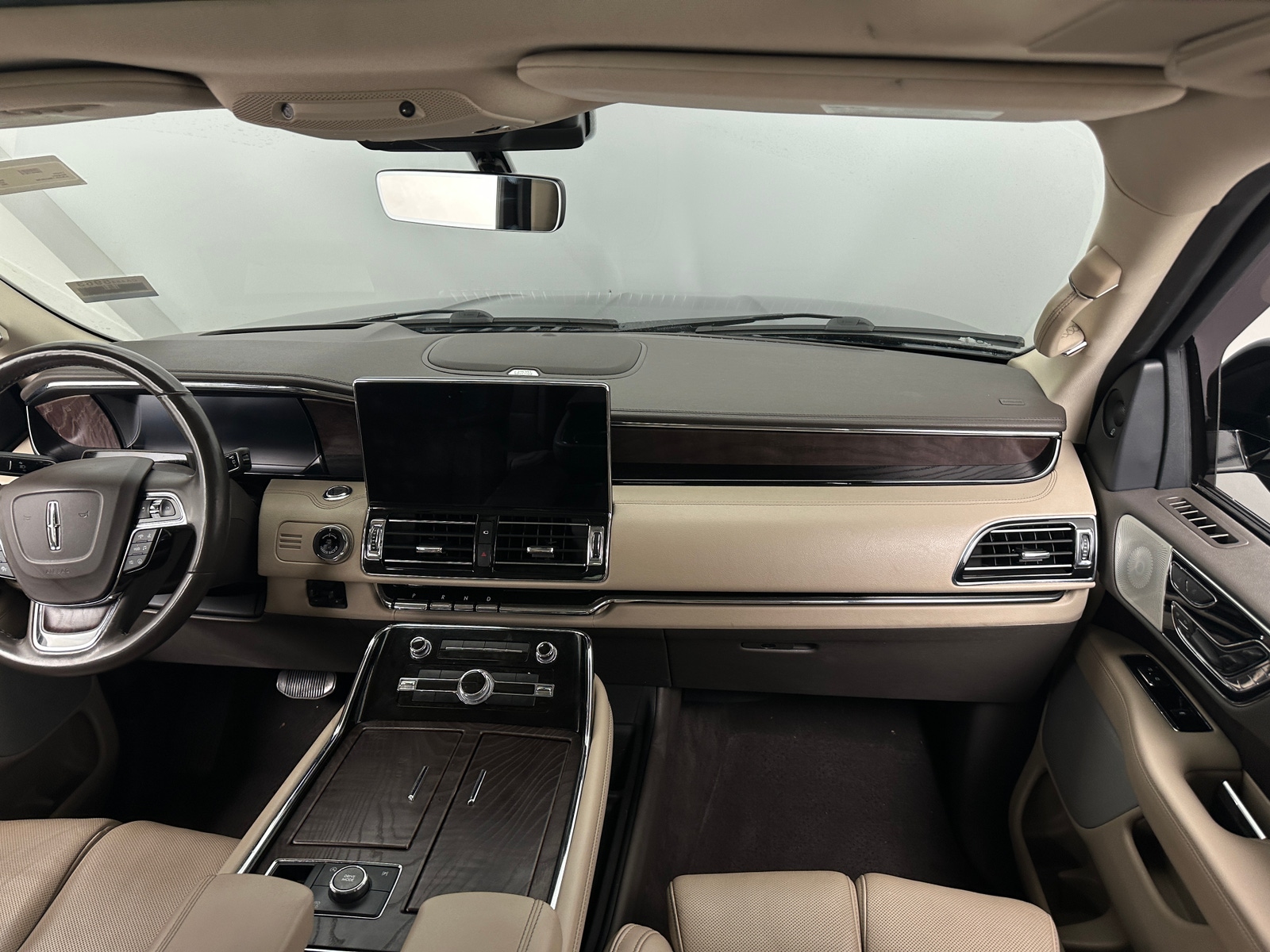 Thumbnail: 2022 Lincoln Navigator - 2