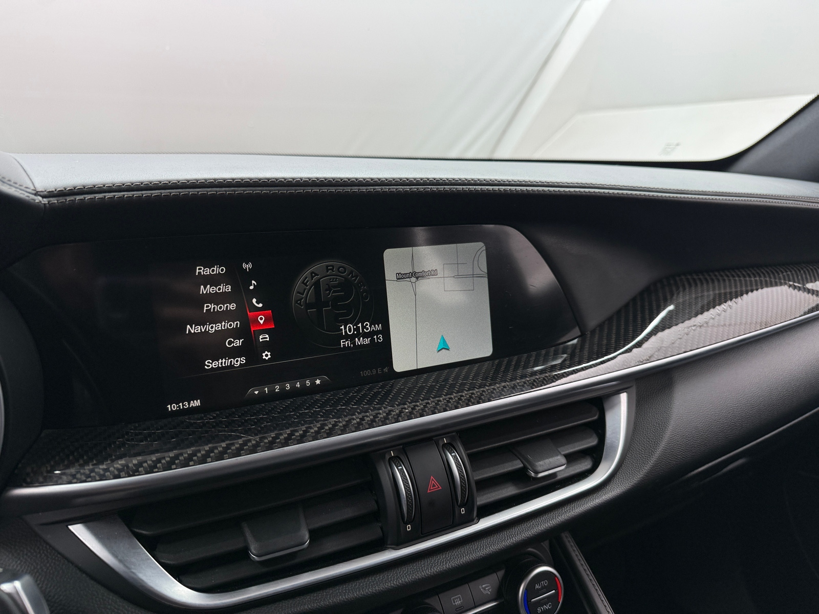 Thumbnail: 2018 Alfa Romeo Stelvio - 4