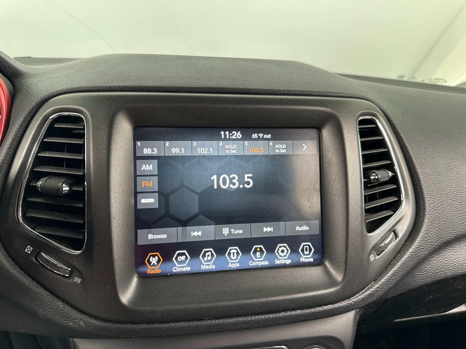 Thumbnail: 2019 Jeep Compass - 3