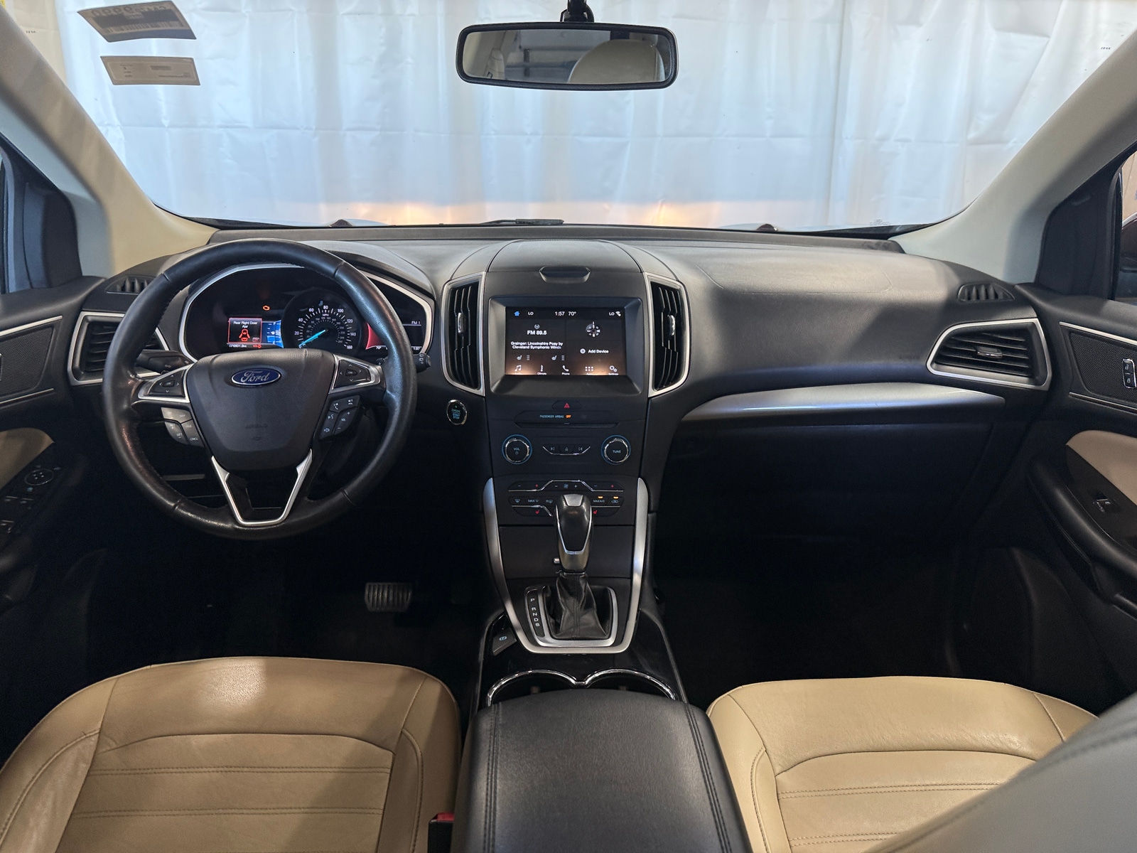 Thumbnail: 2016 Ford Edge - 3