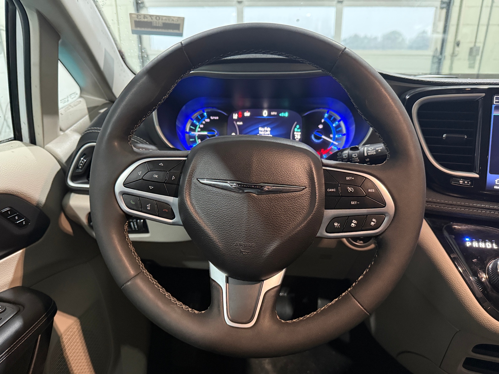 Thumbnail: 2024 Chrysler Pacifica - 4