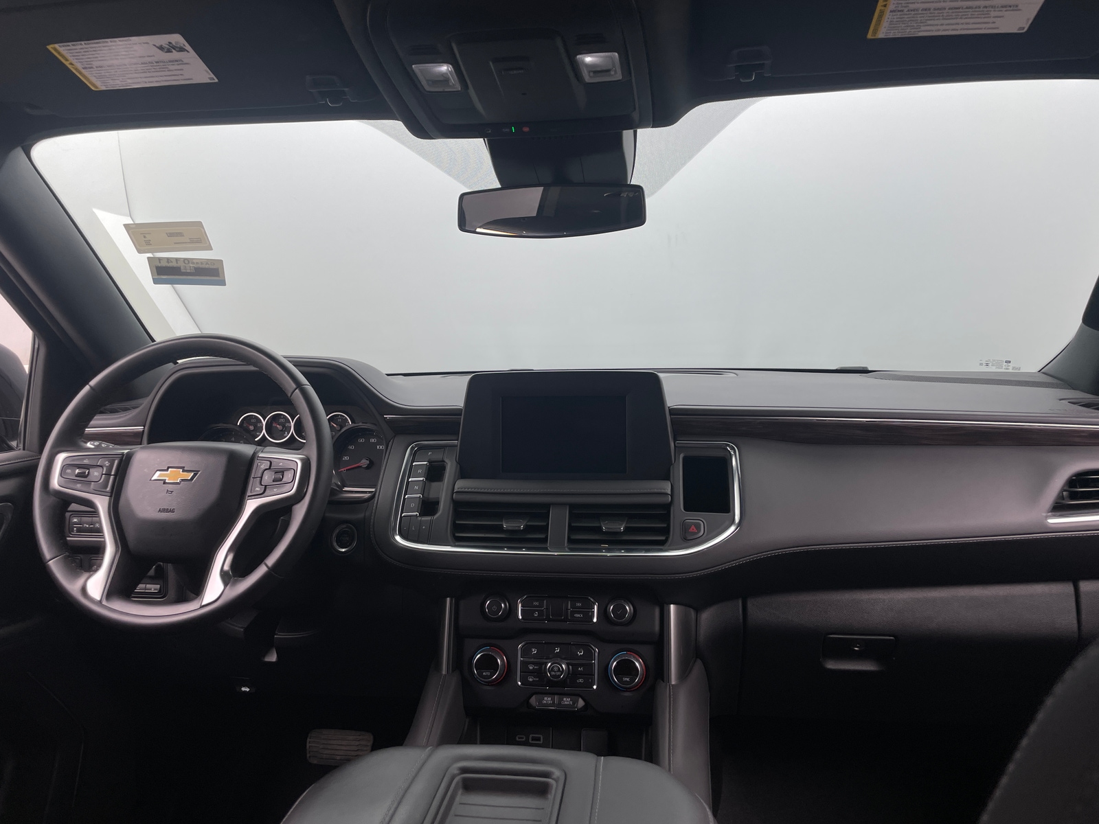 Thumbnail: 2024 Chevrolet Suburban - 3