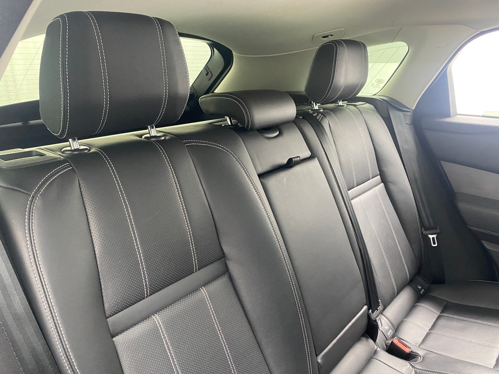 Thumbnail: 2018 Land Rover Range Rover Velar - 5