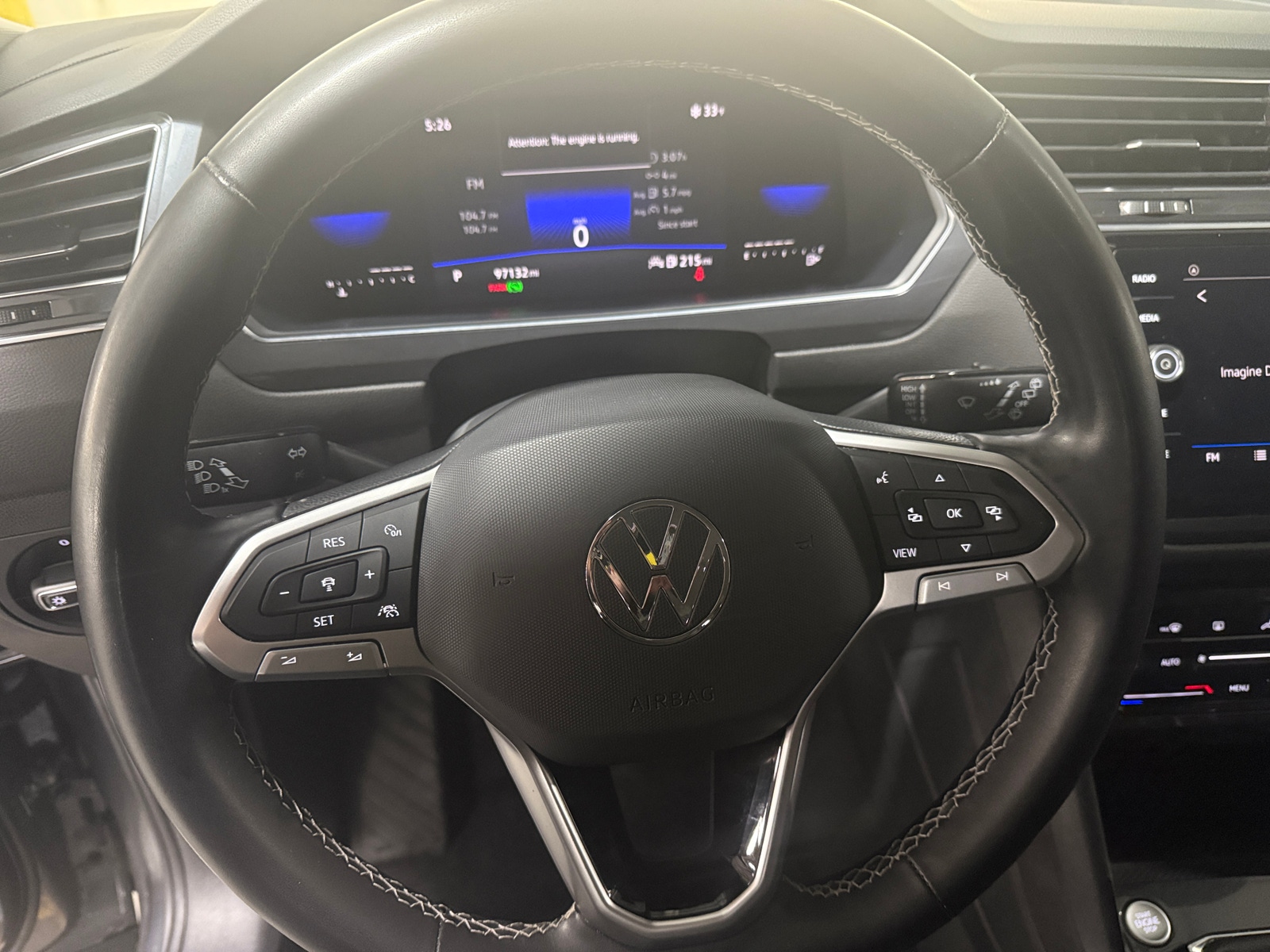 Thumbnail: 2023 Volkswagen Tiguan - 4