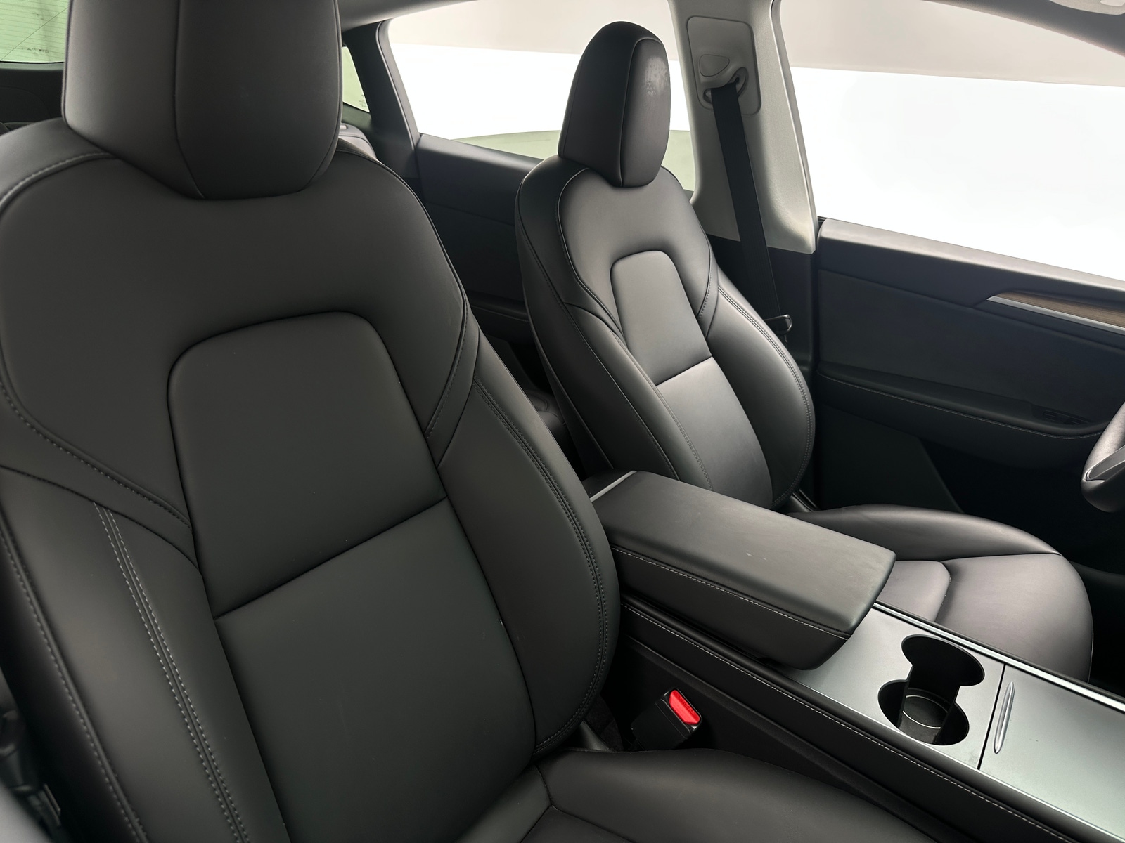 Thumbnail: 2025 Tesla Model Y - 2