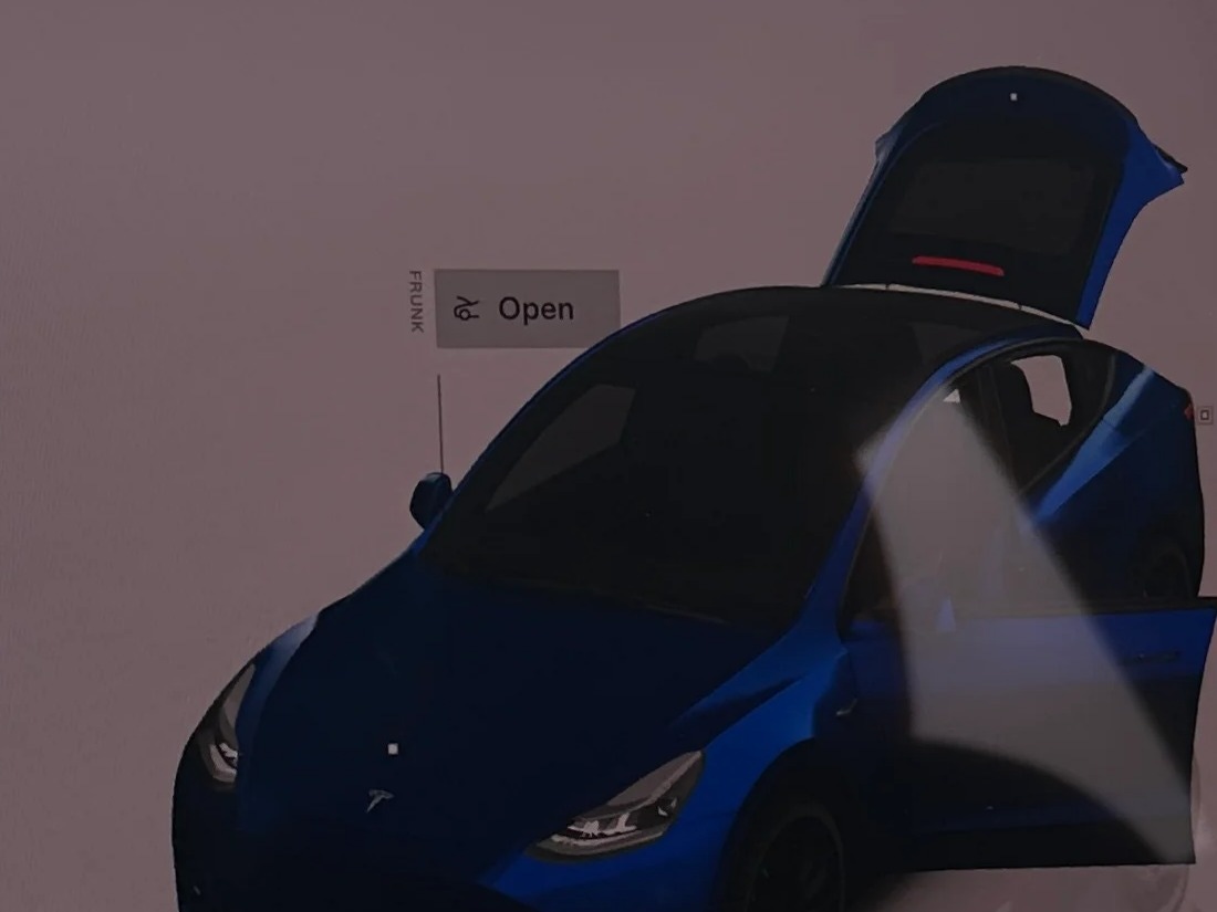 Thumbnail: 2025 Tesla Model Y - 4