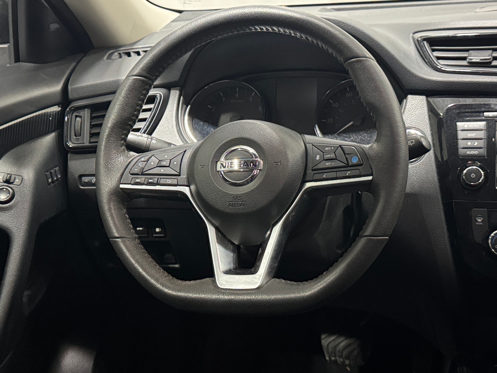 Thumbnail: 2020 Nissan Rogue - 4