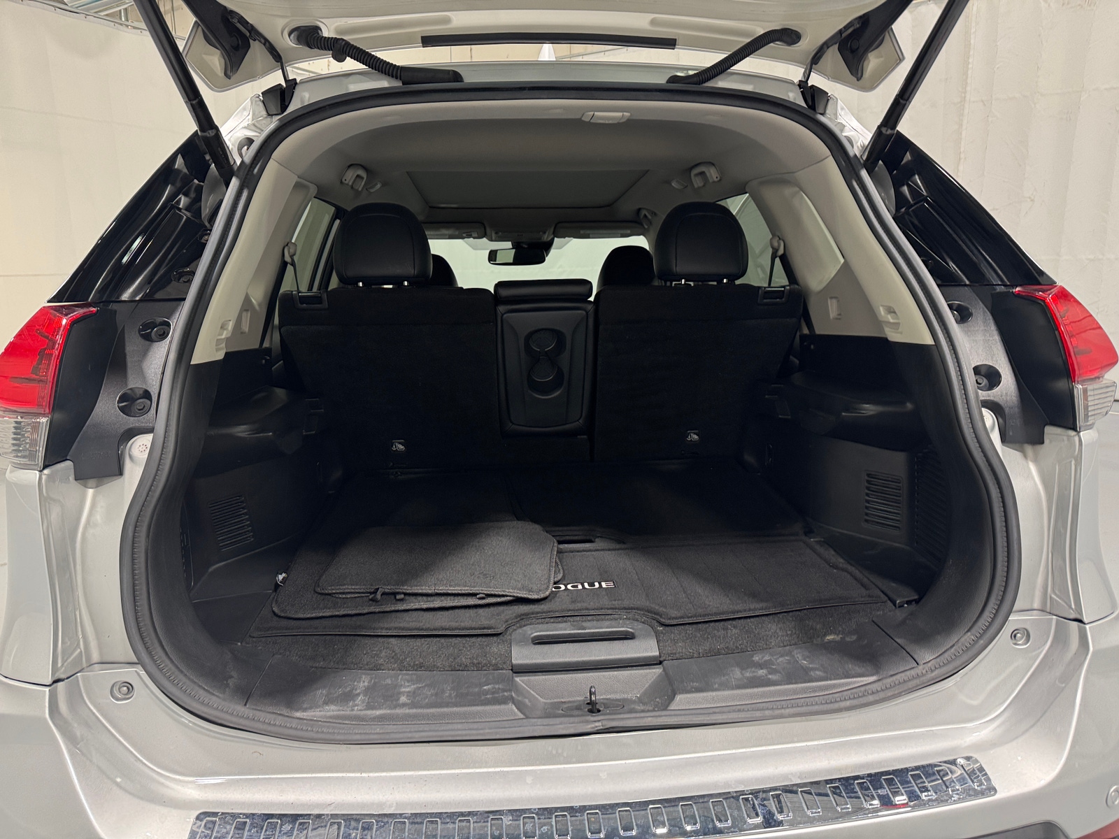 Thumbnail: 2020 Nissan Rogue - 6