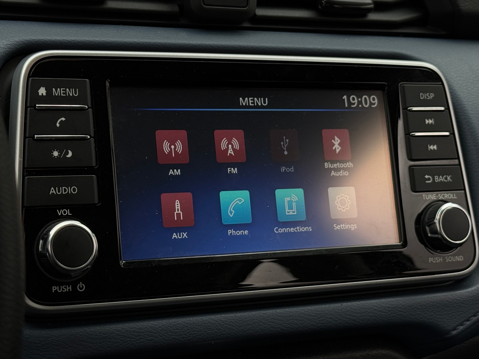 Thumbnail: 2025 Nissan Versa - 4