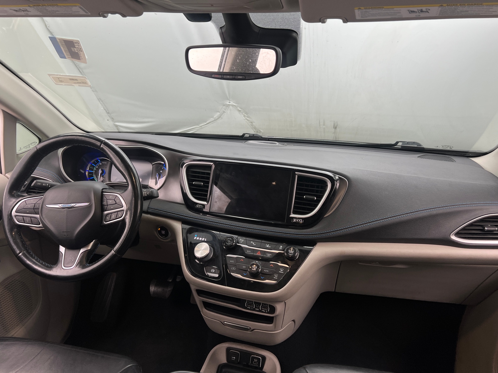 Thumbnail: 2021 Chrysler Pacifica - 2