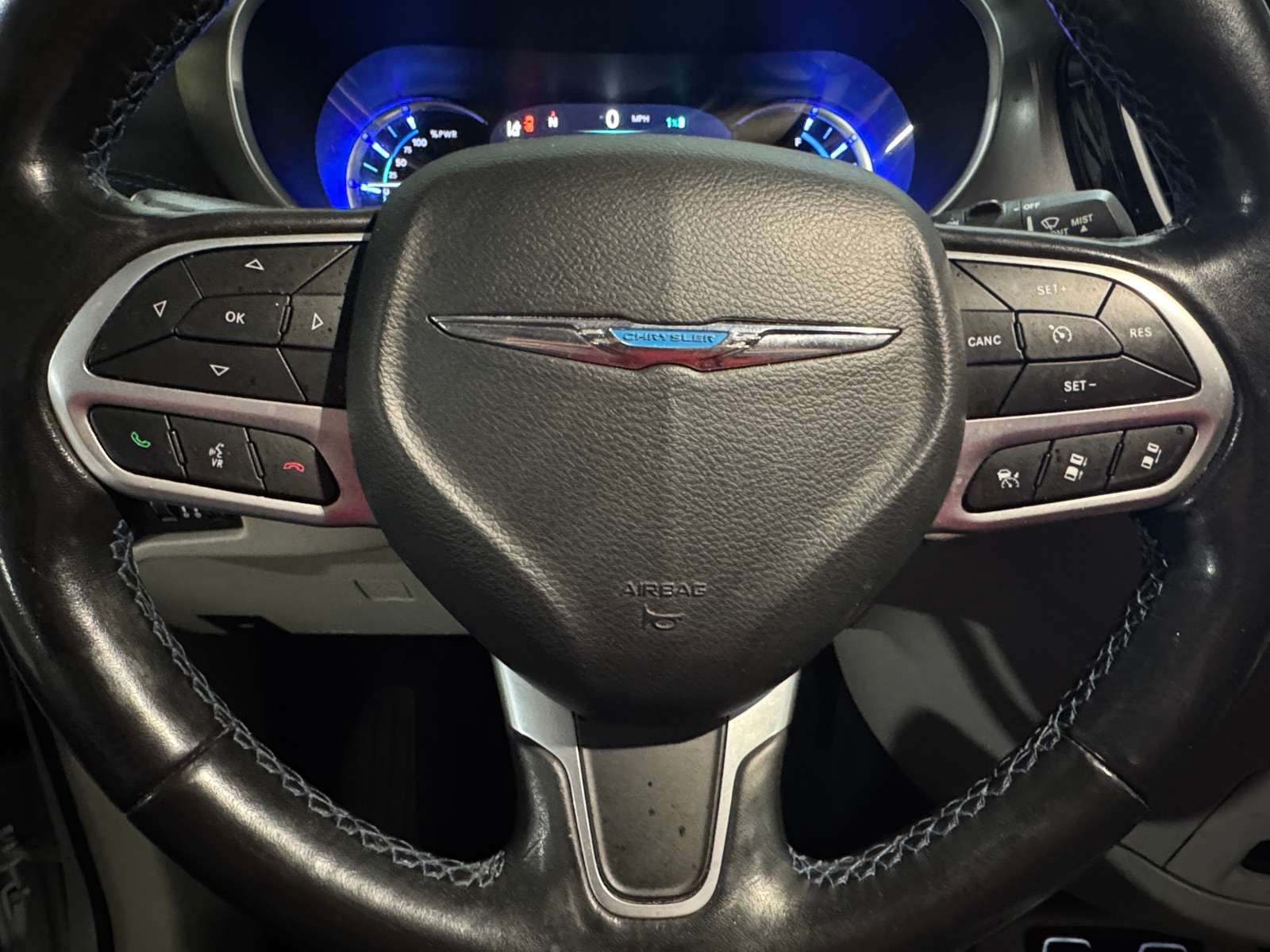 Thumbnail: 2021 Chrysler Pacifica - 4