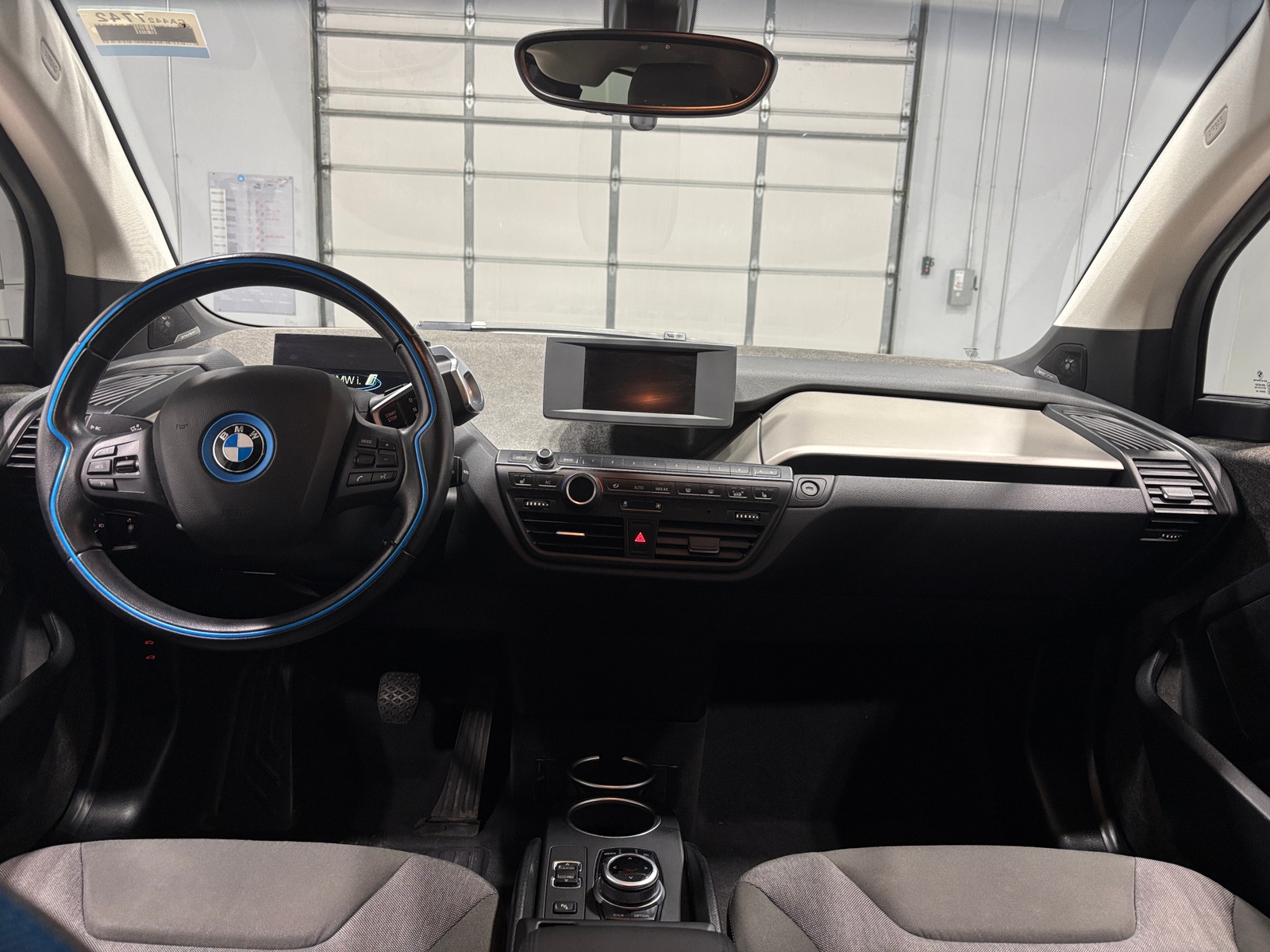 Thumbnail: 2017 BMW i3 - 3
