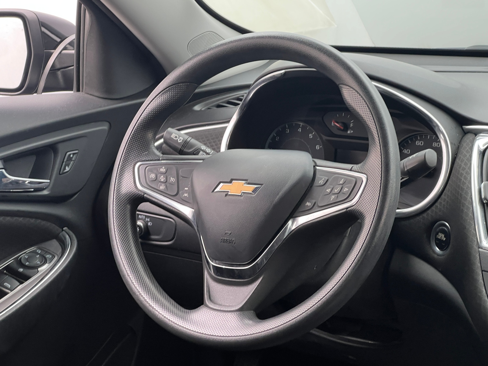 Thumbnail: 2021 Chevrolet Malibu - 5