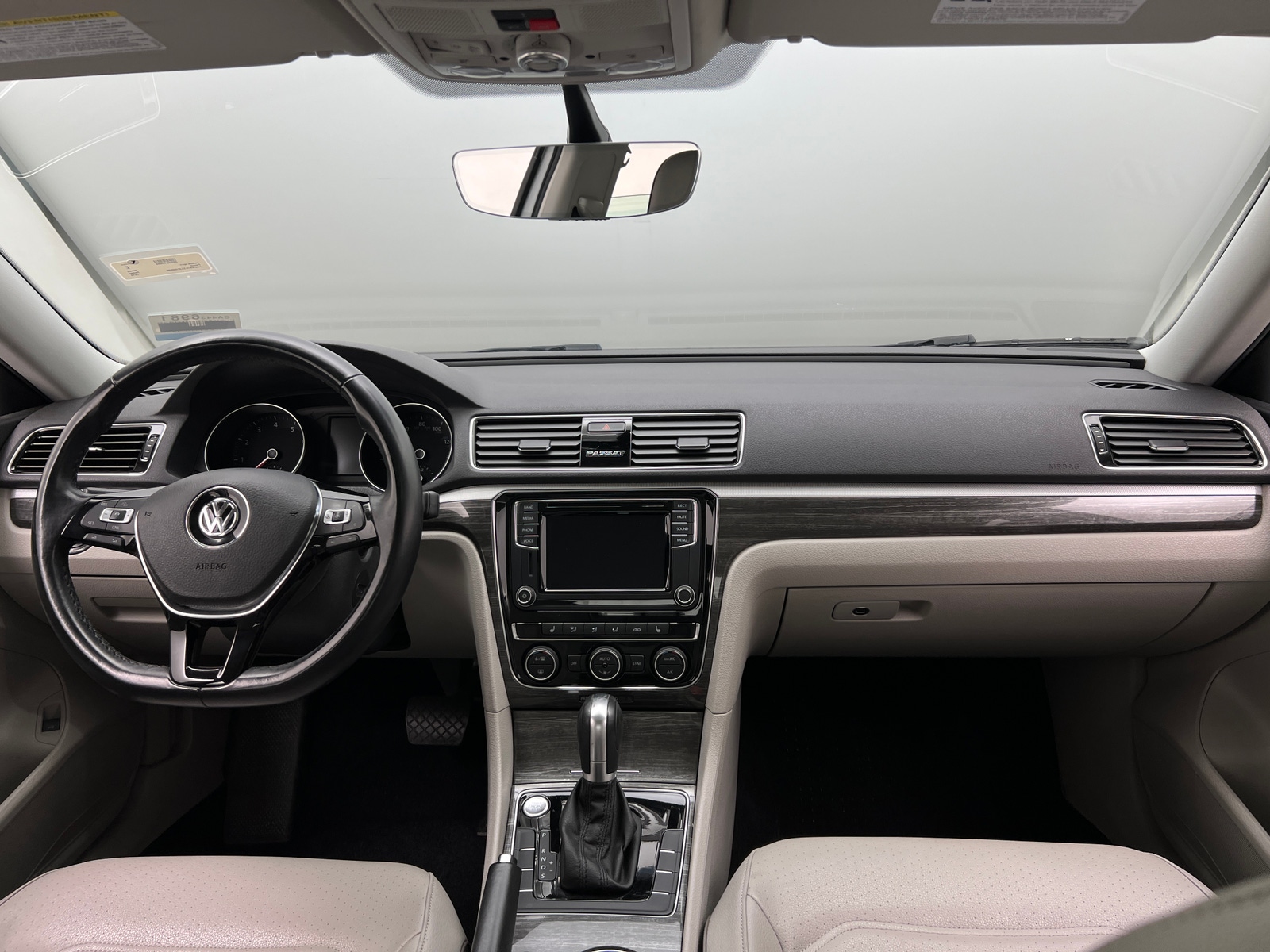 Thumbnail: 2018 Volkswagen Passat - 2