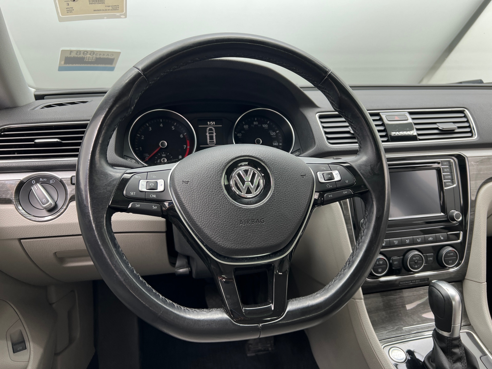 Thumbnail: 2018 Volkswagen Passat - 4