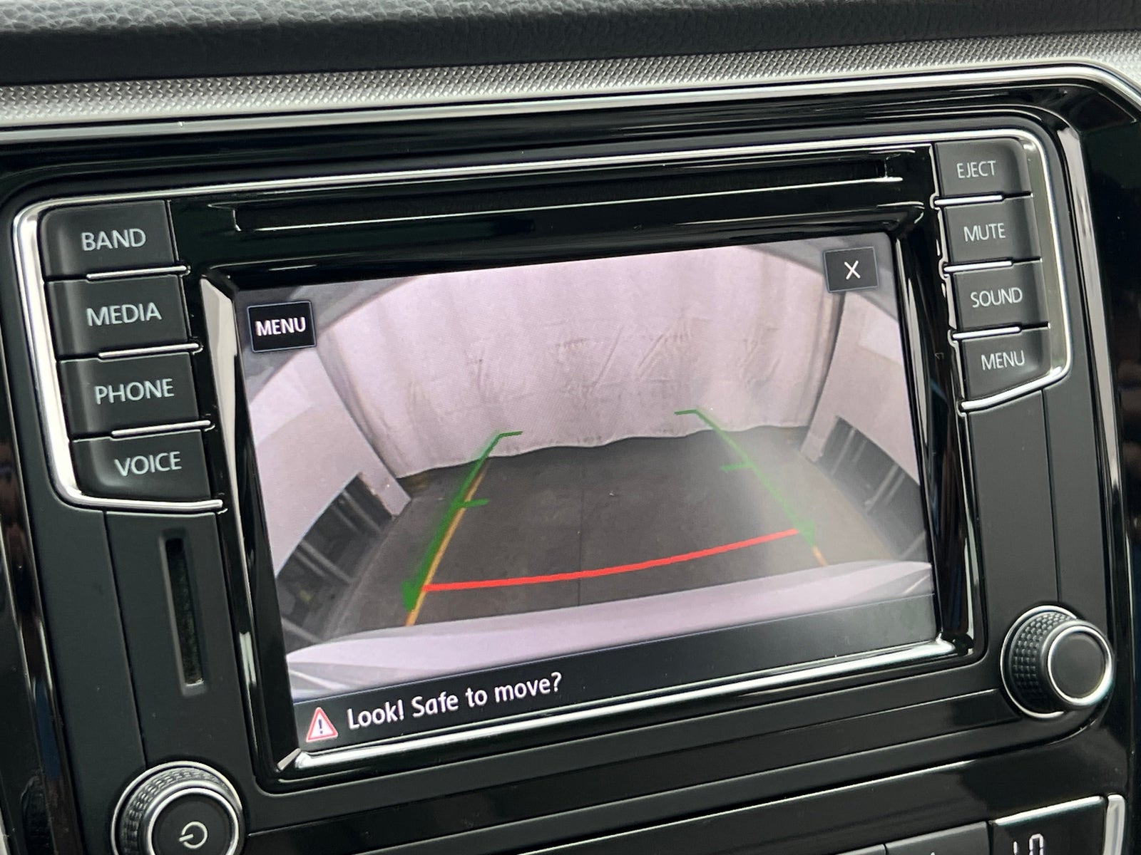 Thumbnail: 2018 Volkswagen Passat - 3