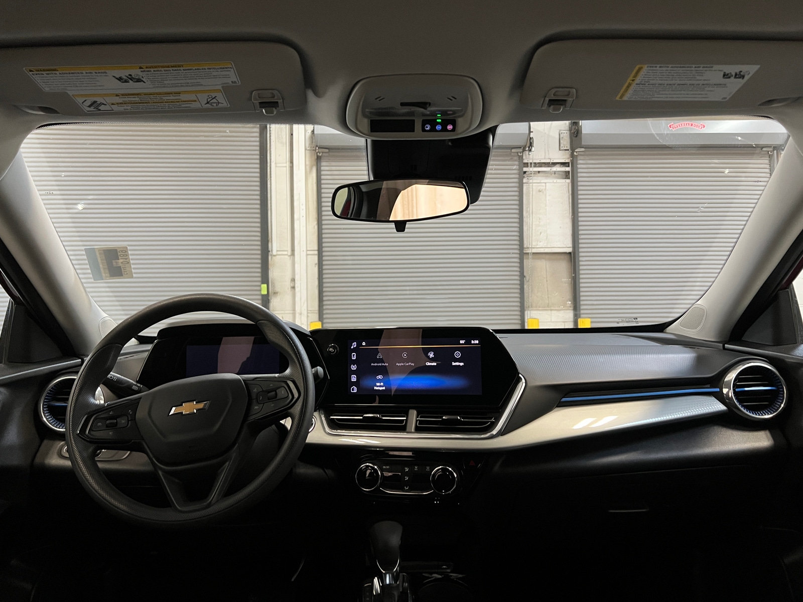 Thumbnail: 2025 Chevrolet Trax - 3