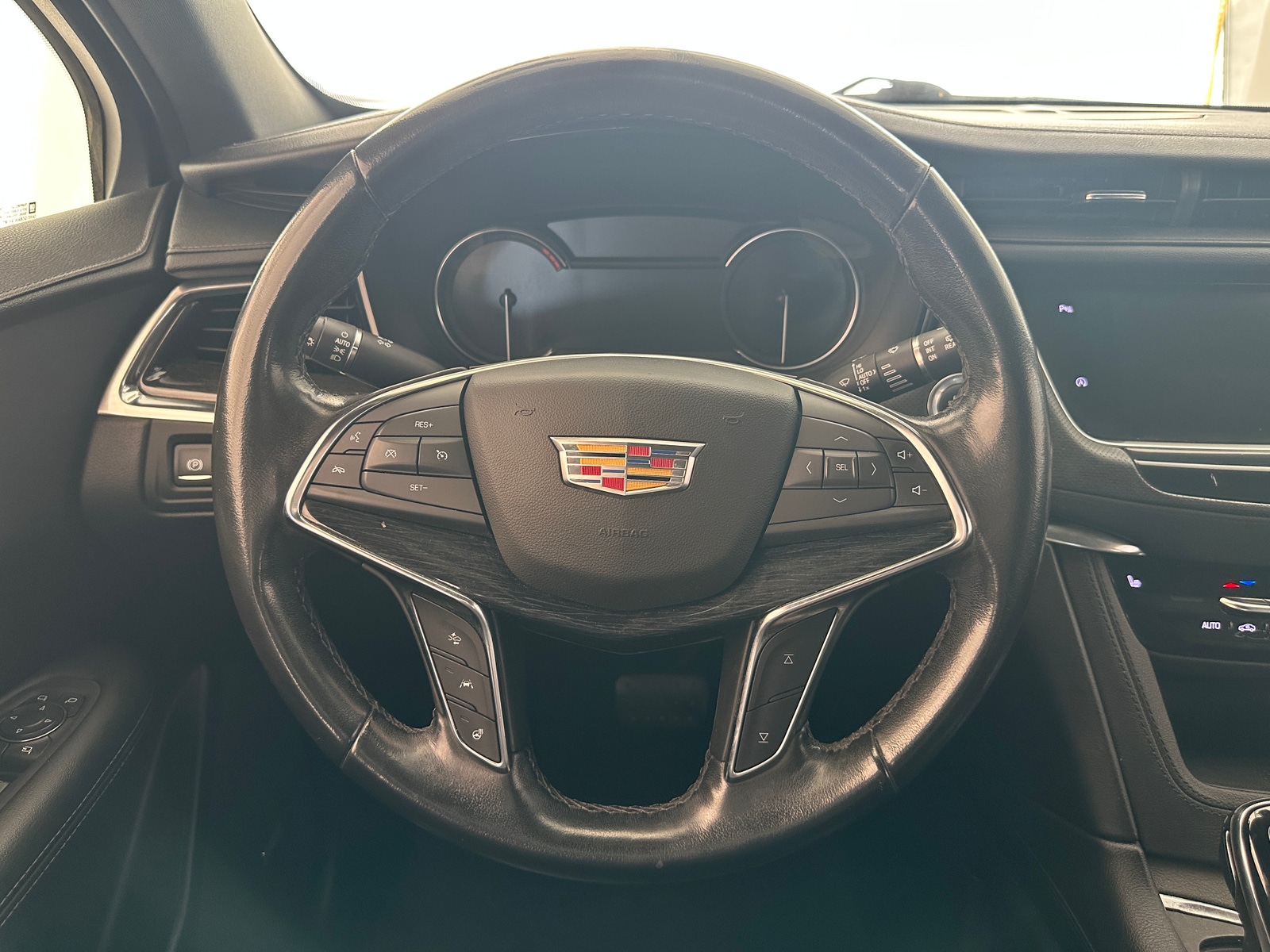 Thumbnail: 2020 Cadillac XT5 - 4