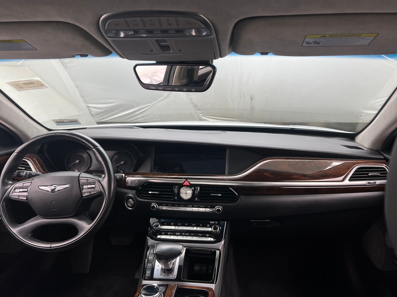 Thumbnail: 2019 Genesis G90 - 2