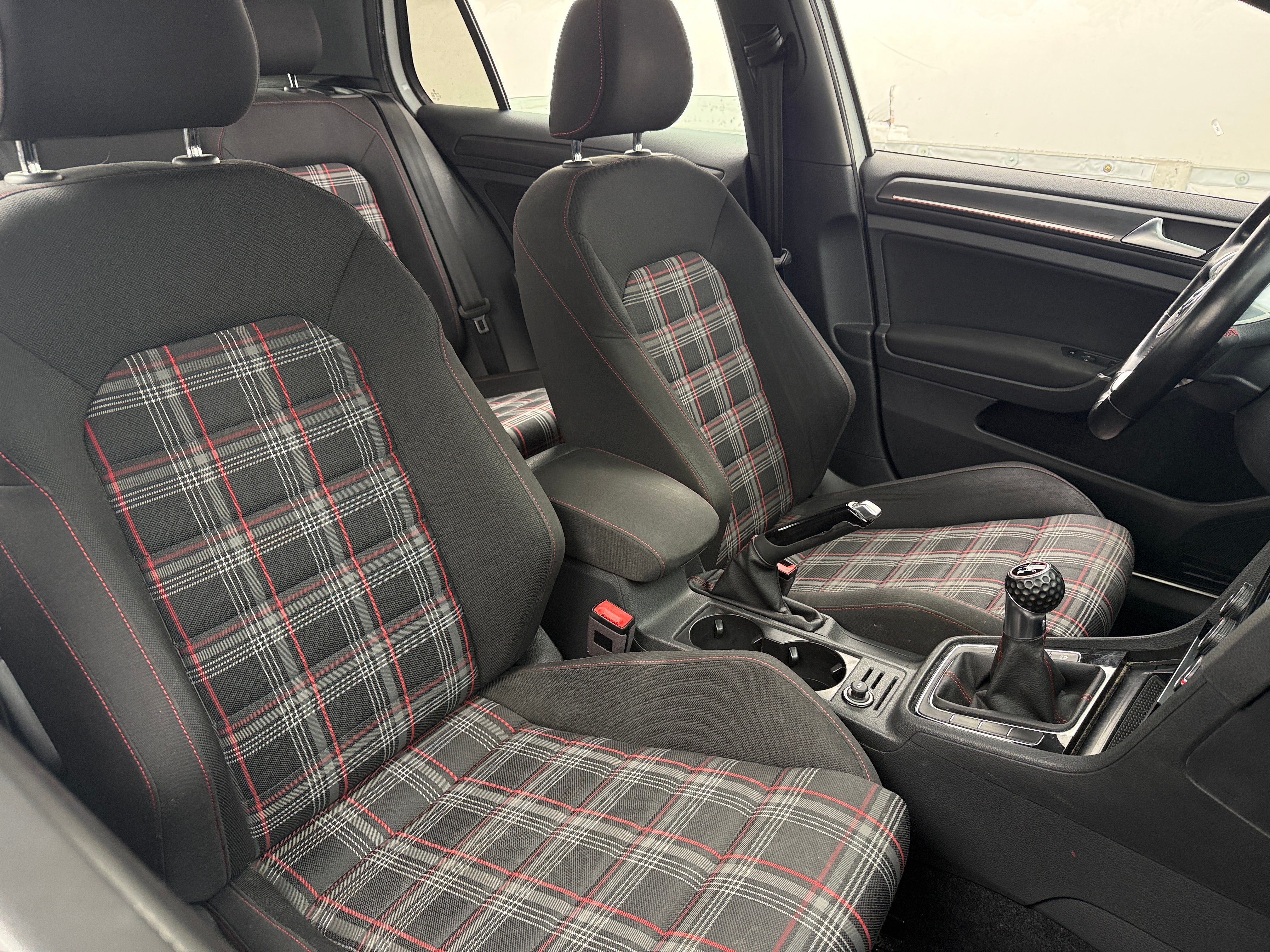 2018 Volkswagen Golf GTI - Image 1