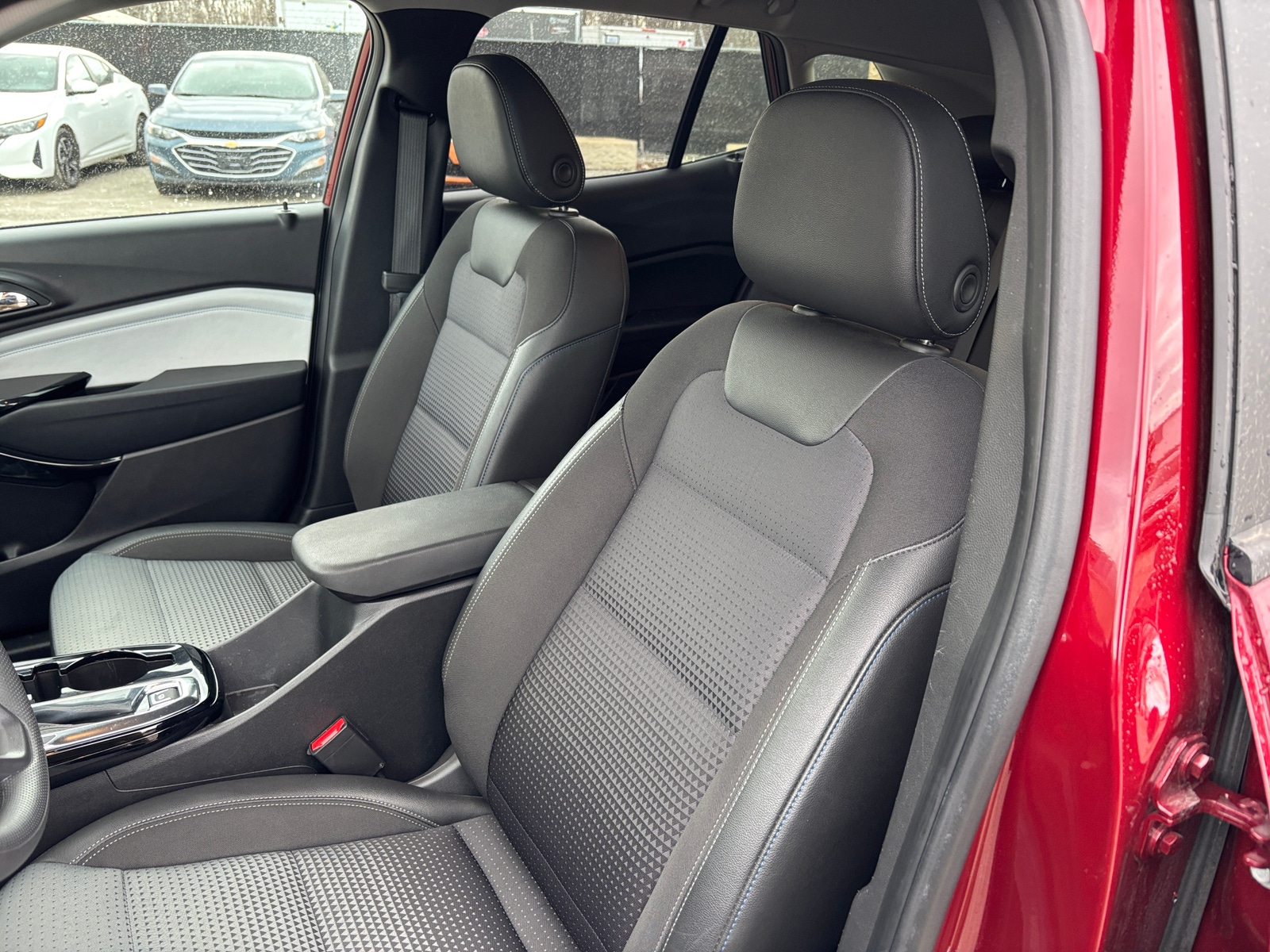 Thumbnail: 2025 Chevrolet Trax - 2