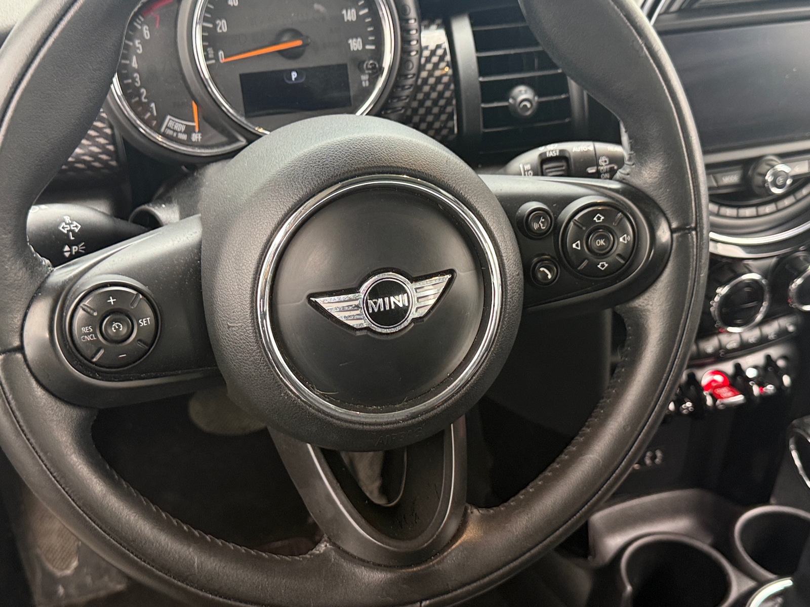 Thumbnail: 2017 MINI Cooper Hardtop - 4