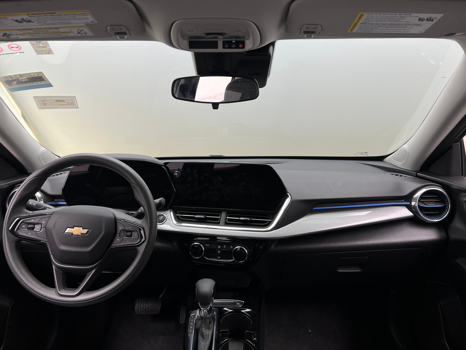 Thumbnail: 2025 Chevrolet Trax - 3