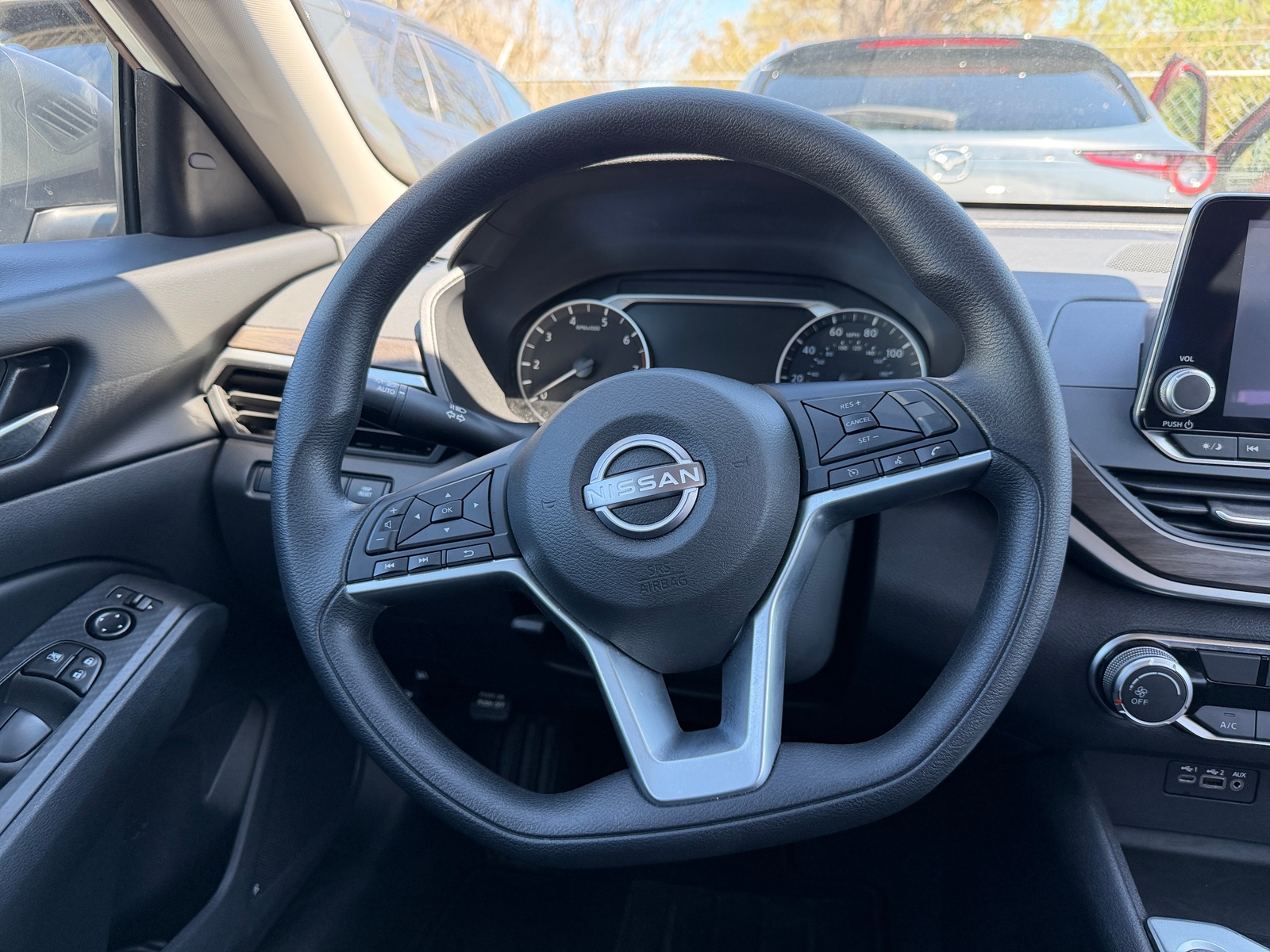 Thumbnail: 2025 Nissan Altima - 5