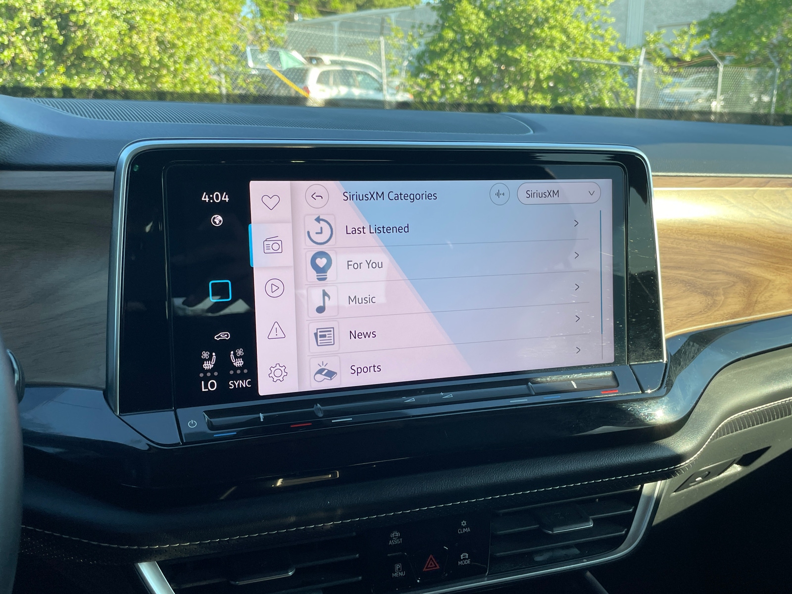 Thumbnail: 2024 Volkswagen Atlas - 4