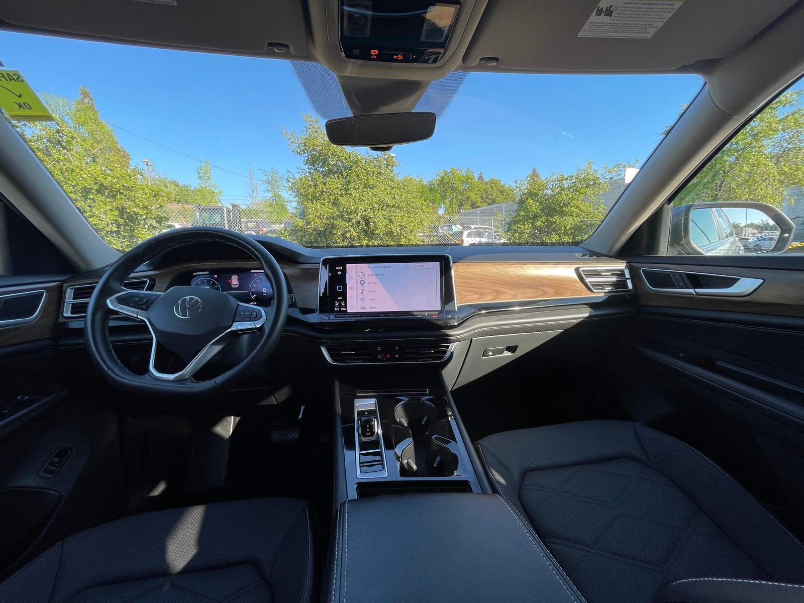 Thumbnail: 2024 Volkswagen Atlas - 3