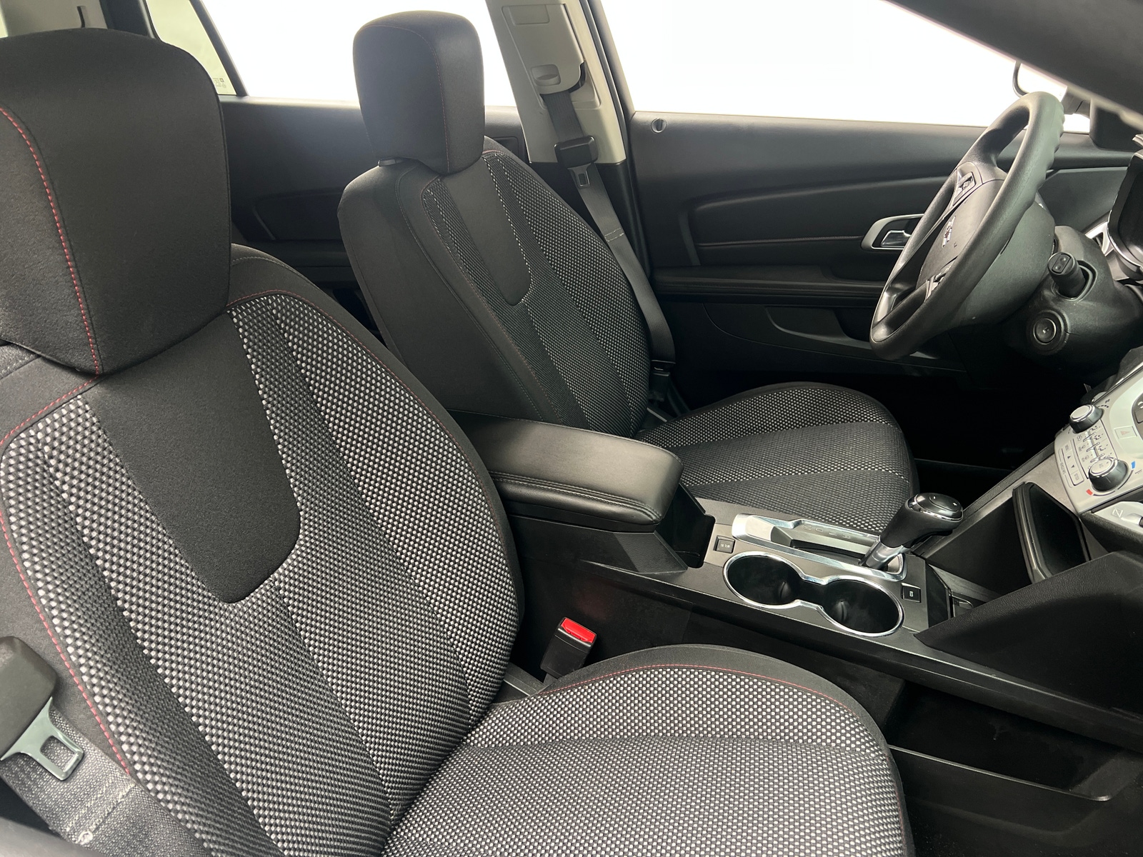 Thumbnail: 2017 GMC Terrain - 2