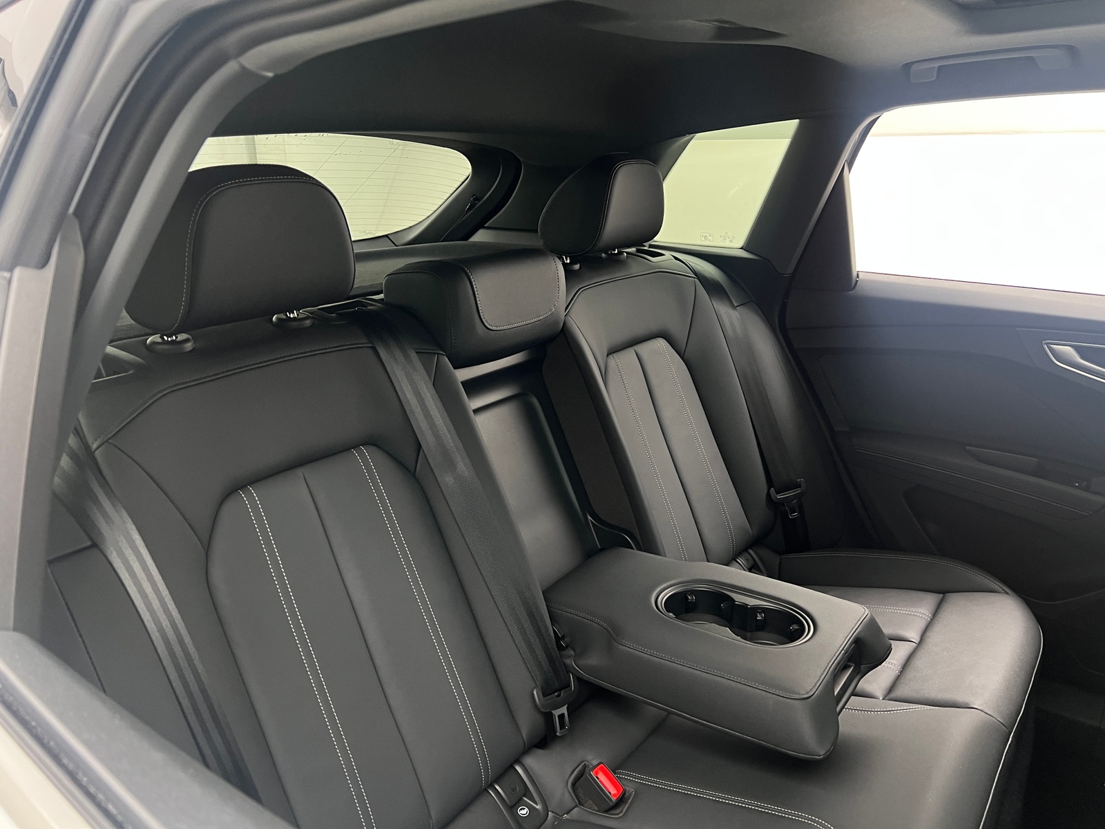 Thumbnail: 2023 Audi Q4 e-tron - 5