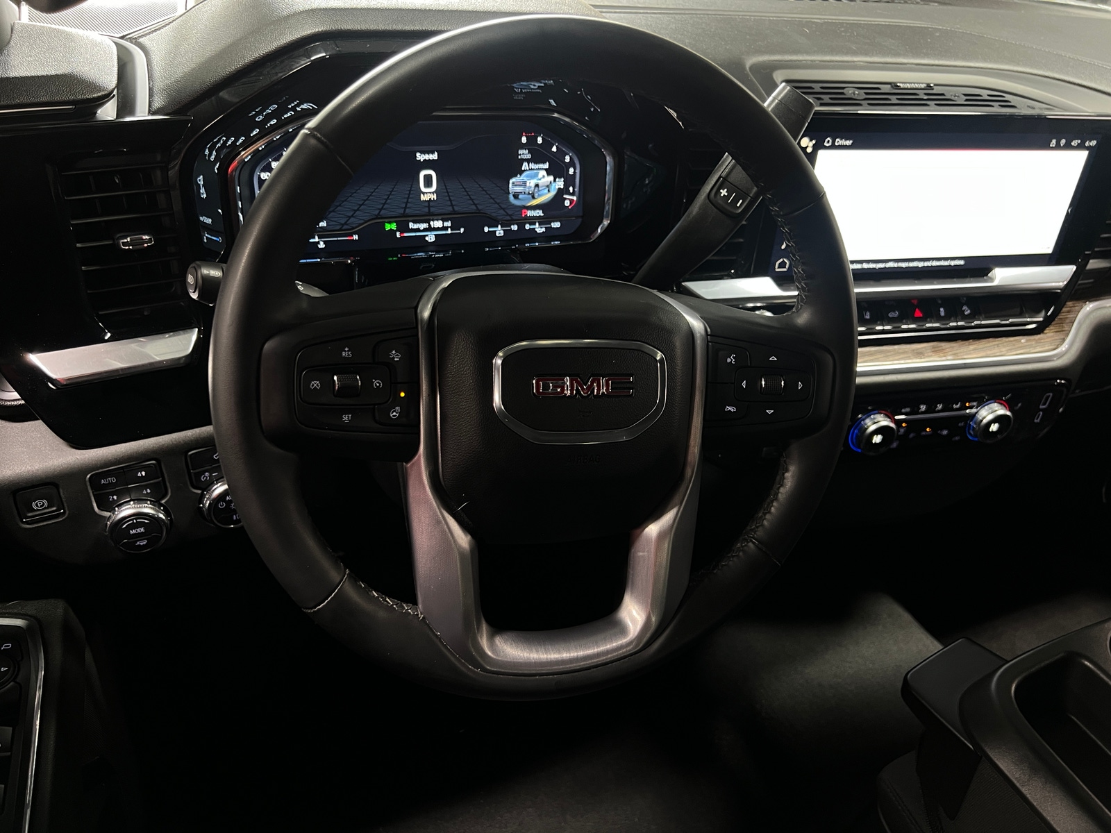 Thumbnail: 2024 GMC Sierra 2500 - 5