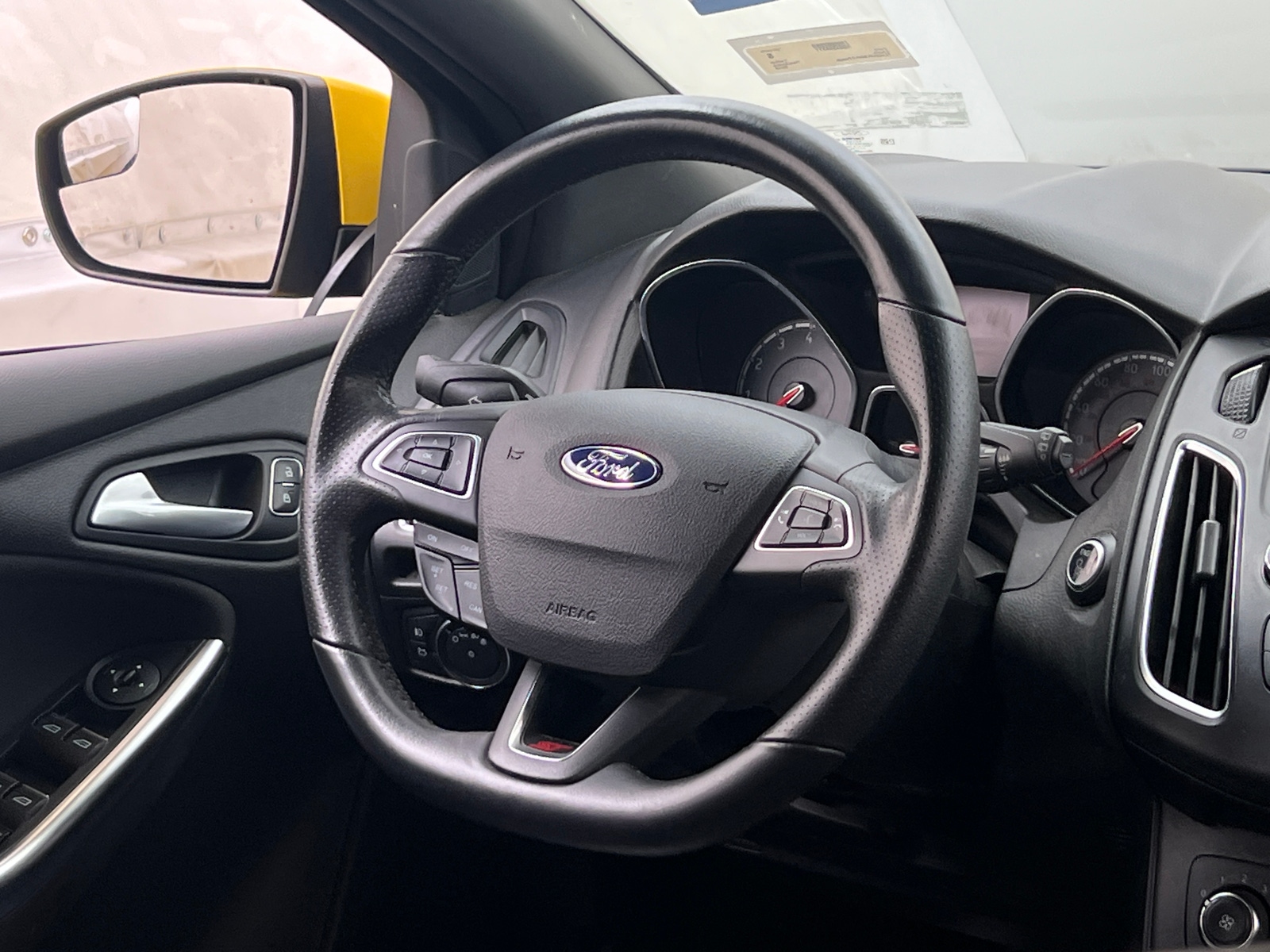 Thumbnail: 2018 Ford Focus - 5