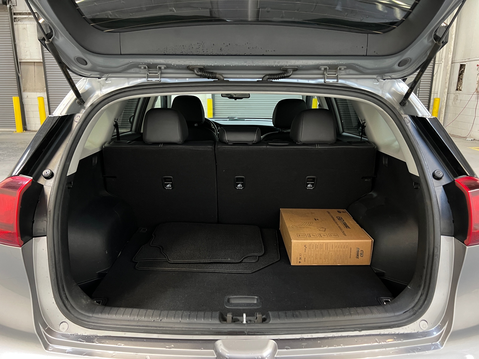 Thumbnail: 2022 Kia Niro - 6