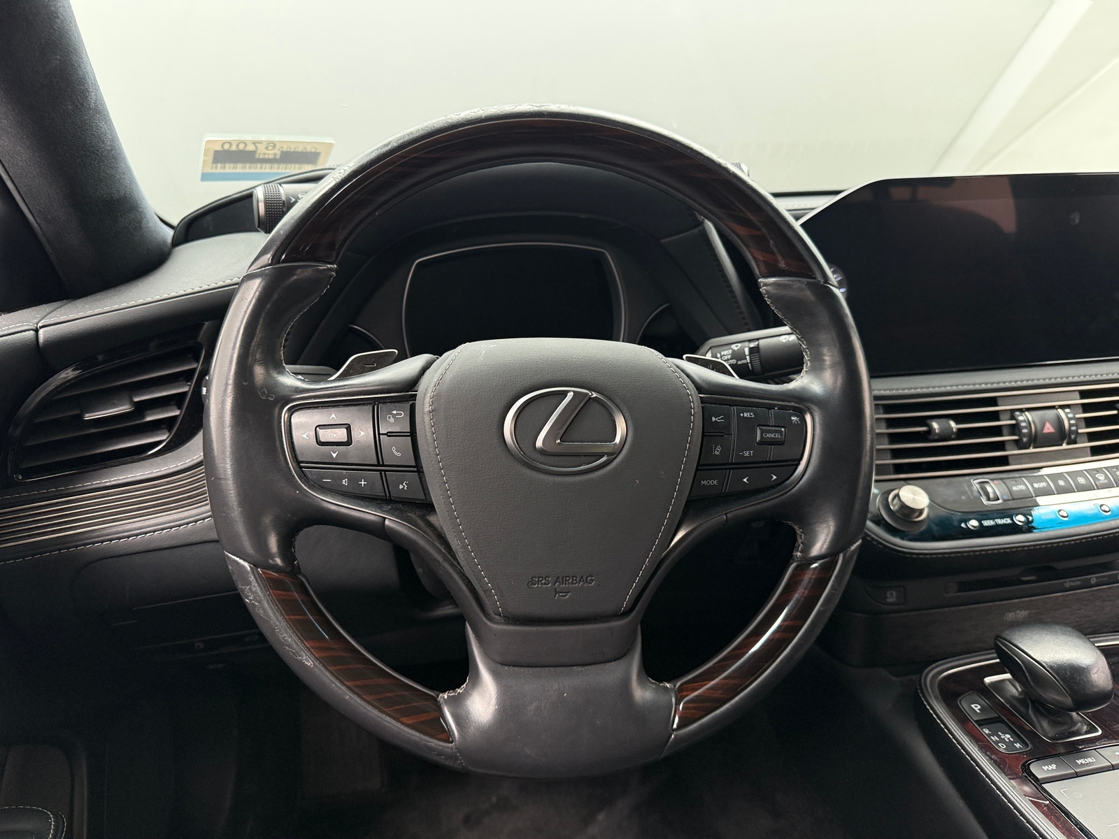 Thumbnail: 2021 Lexus LS - 4