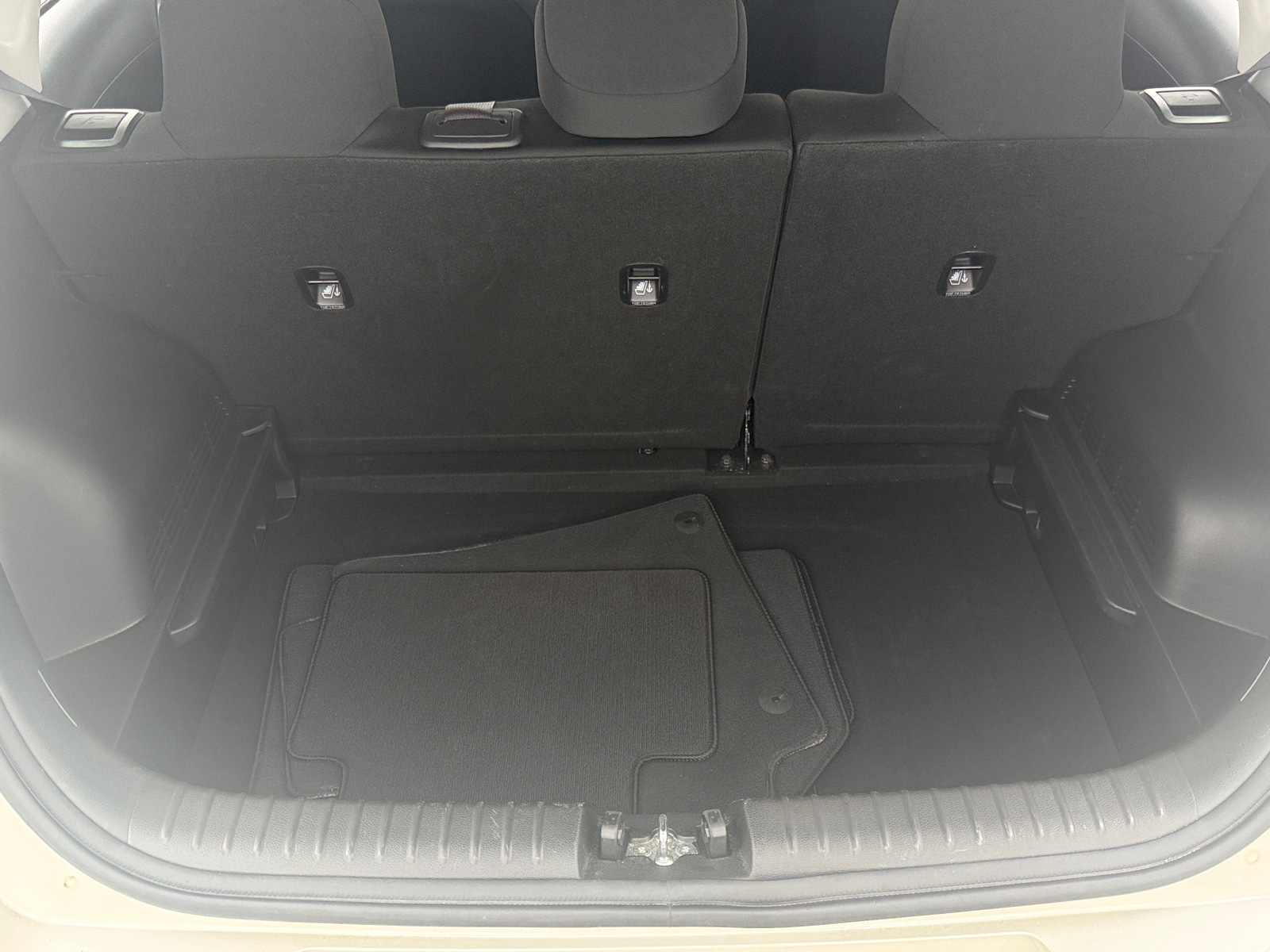 Thumbnail: 2024 Kia Soul - 7